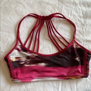 Lululemon sports bra